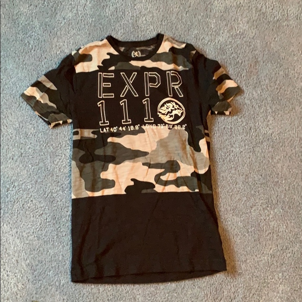 Express graphic tee
